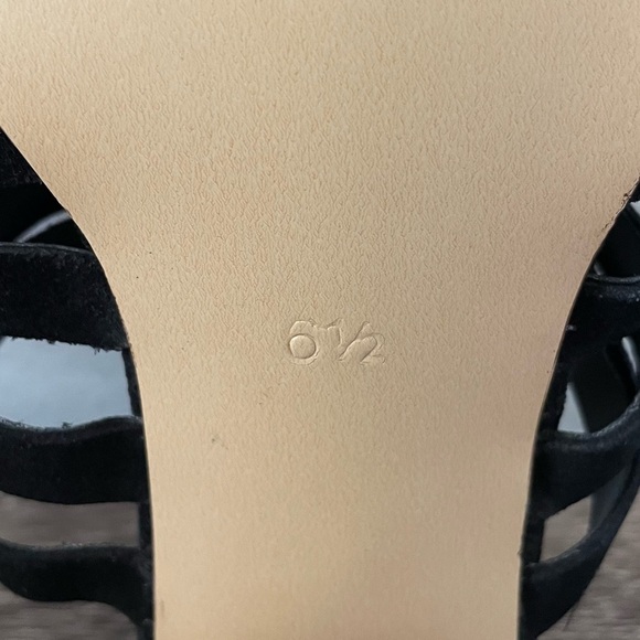 NEW Crevo Hazelle Black Suede Block Heel Sandal, Size 6.5 - Picture 7 of 7